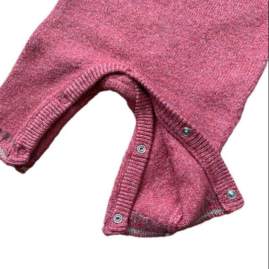 Name it adīts kostīms