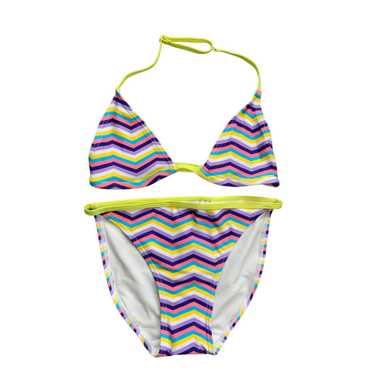 Name it peldkostīms